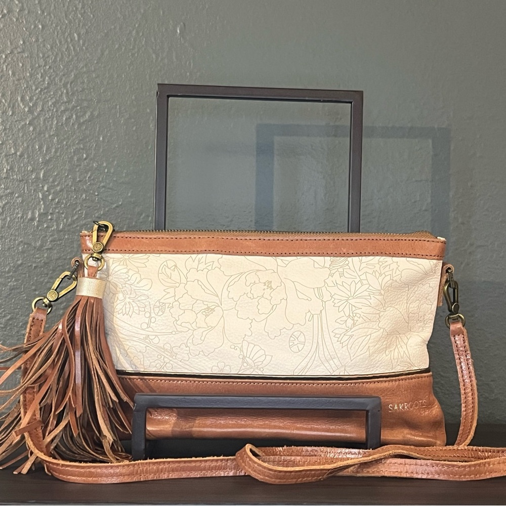 Sakroots Tan and Cream Crossbody Bag